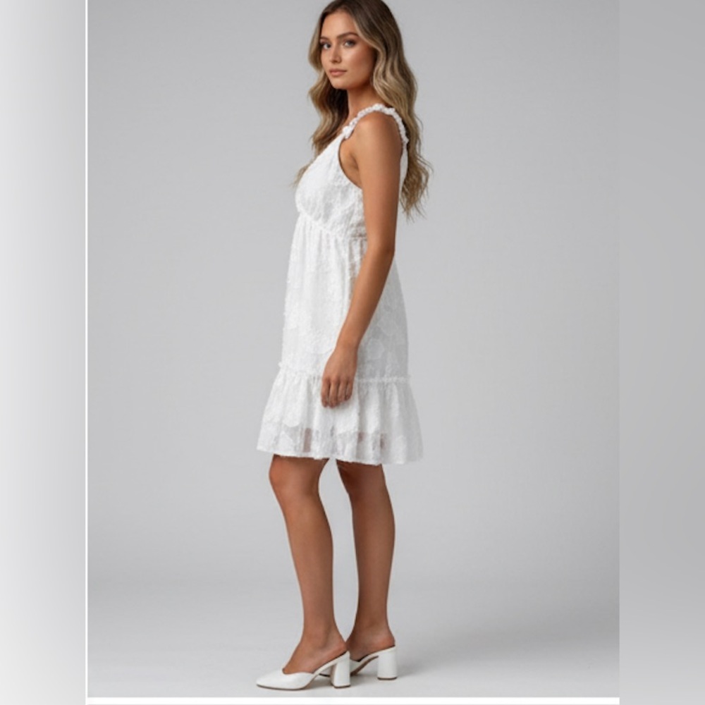 LAST ONE 🔥 Appliques Sleeveless Frill Hem Dress White - Picture 5 of 8